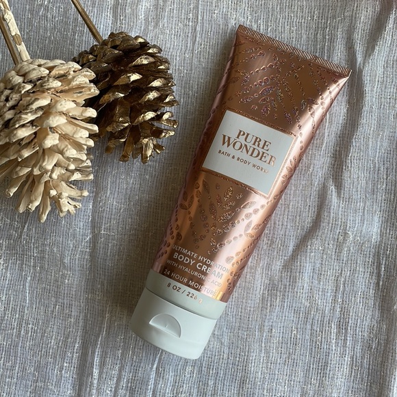 Bath & Body Works Other - Bath & Body works - Pure wonder Cream
